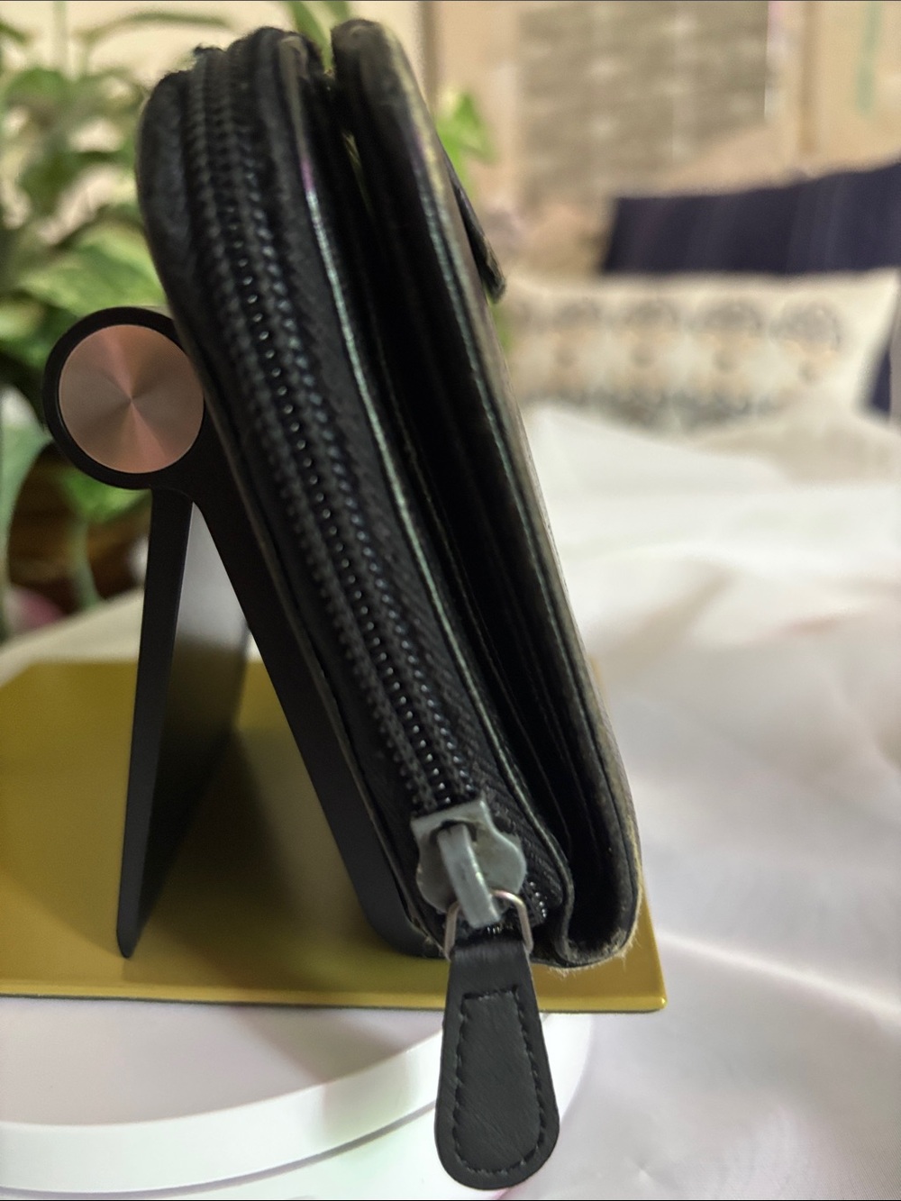 Prada Black Saffiano Leather Zip-Around Wallet - Picture 4 of 16